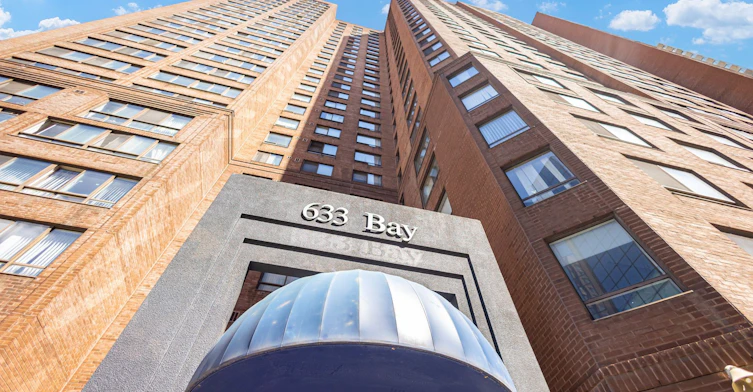 2602-633 Bay Street, Toronto, ON, M5G 2G4 - 2