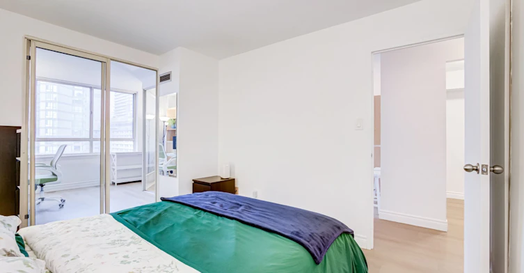 2602-633 Bay Street, Toronto, ON, M5G 2G4 - 23