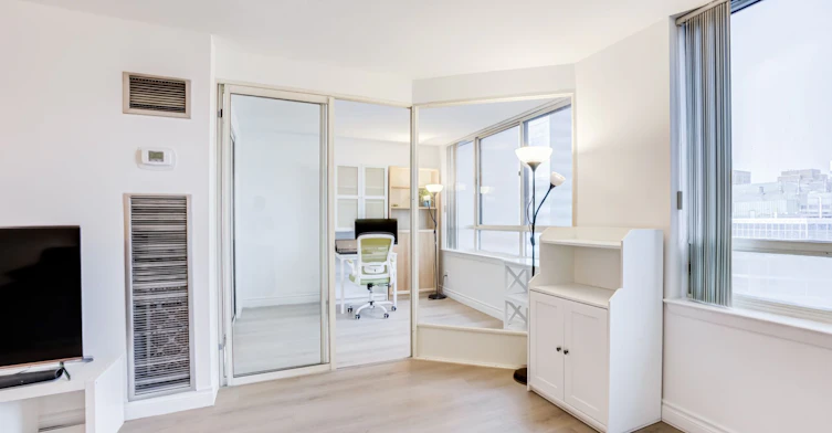 2602-633 Bay Street, Toronto, ON, M5G 2G4 - 11