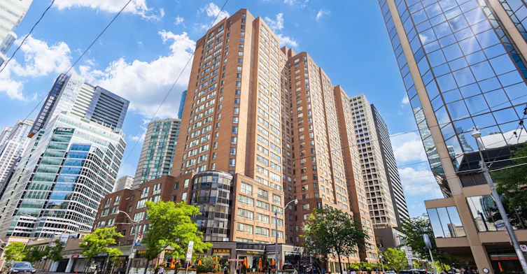 2602-633 Bay Street, Toronto, ON, M5G 2G4