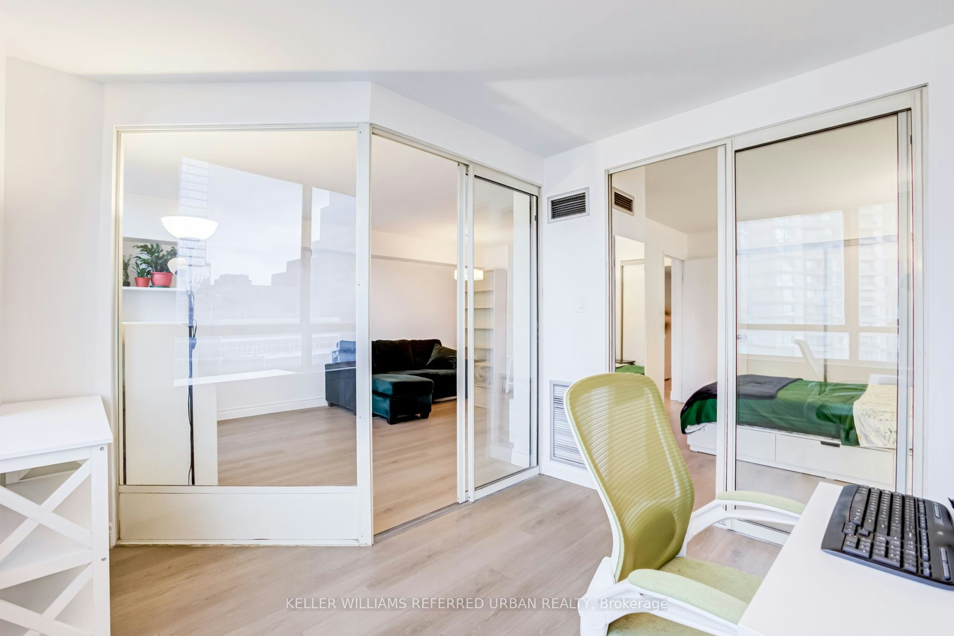 2602-633 Bay Street, Toronto, ON, M5G 2G4 - 28
