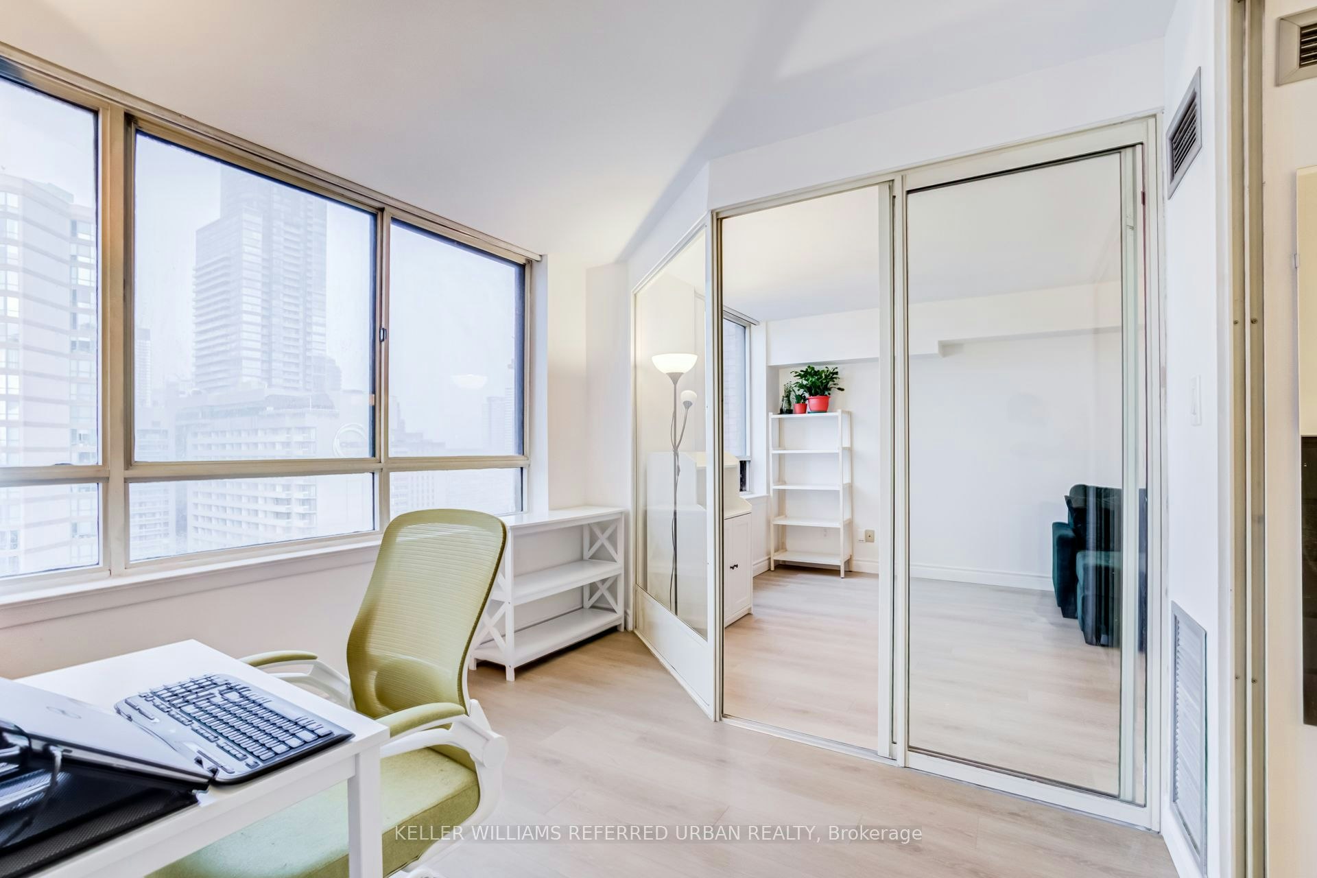 2602-633 Bay Street, Toronto, ON, M5G 2G4 - 25