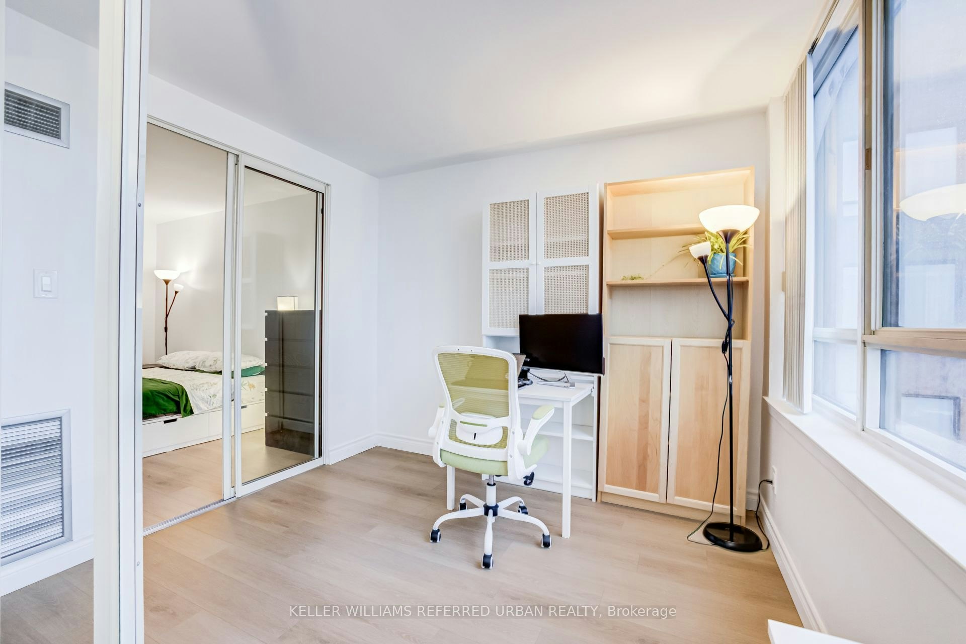2602-633 Bay Street, Toronto, ON, M5G 2G4 - 26