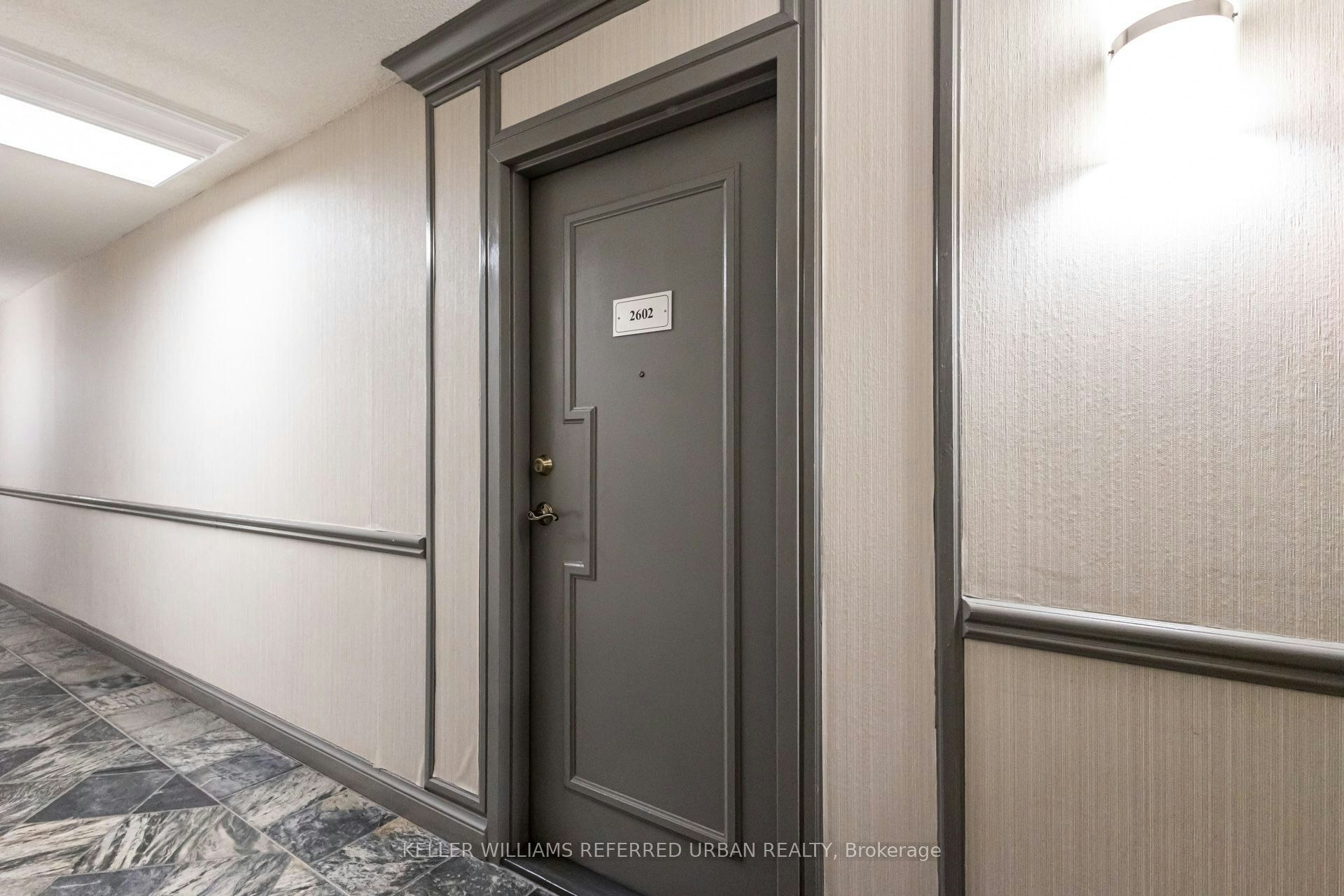2602-633 Bay Street, Toronto, ON, M5G 2G4 - 3