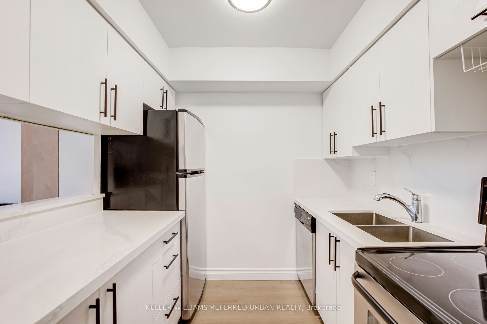 2602-633 Bay Street, Toronto, ON, M5G 2G4 - 15