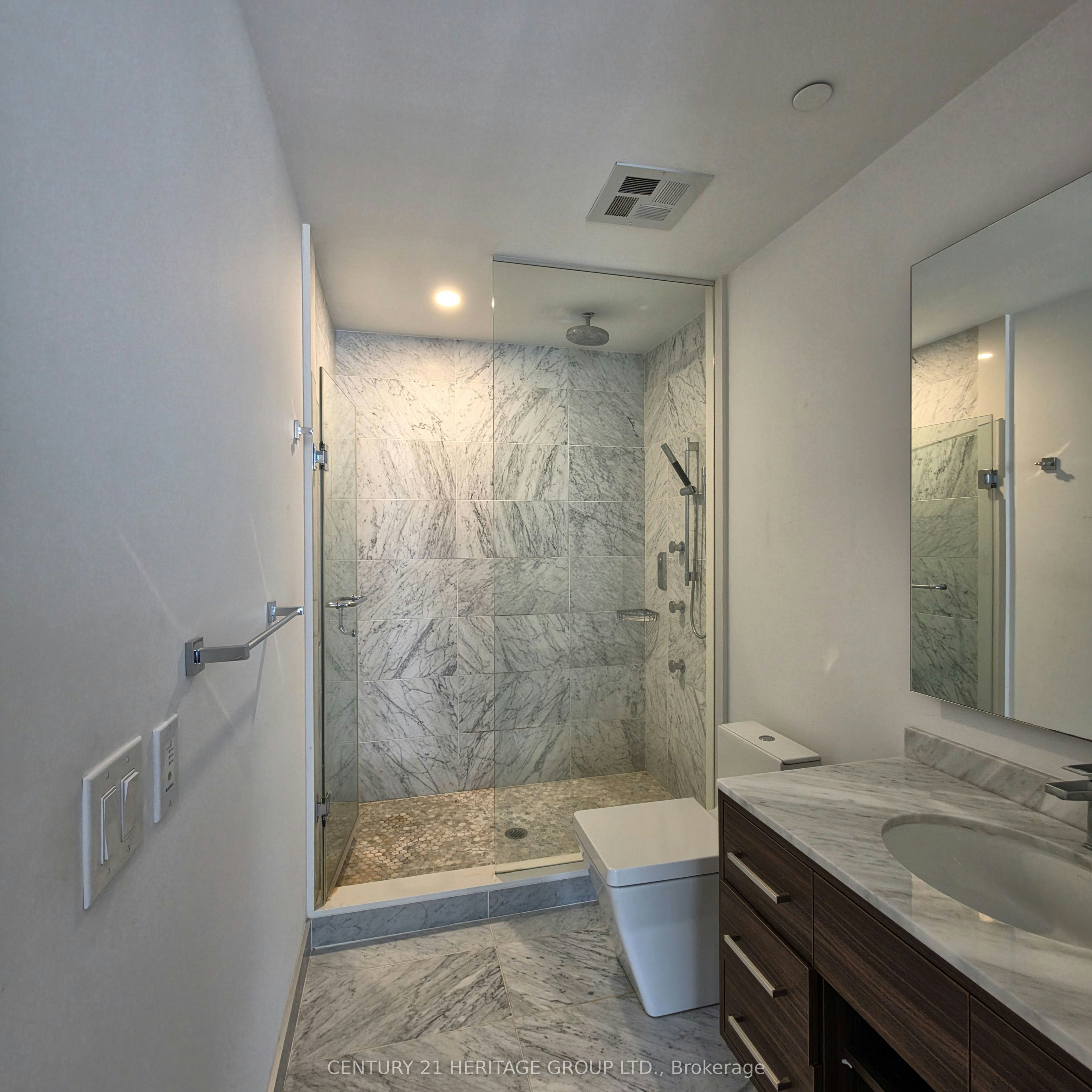 3005-488 University Avenue, Toronto, ON, M5G 0C1 - 7