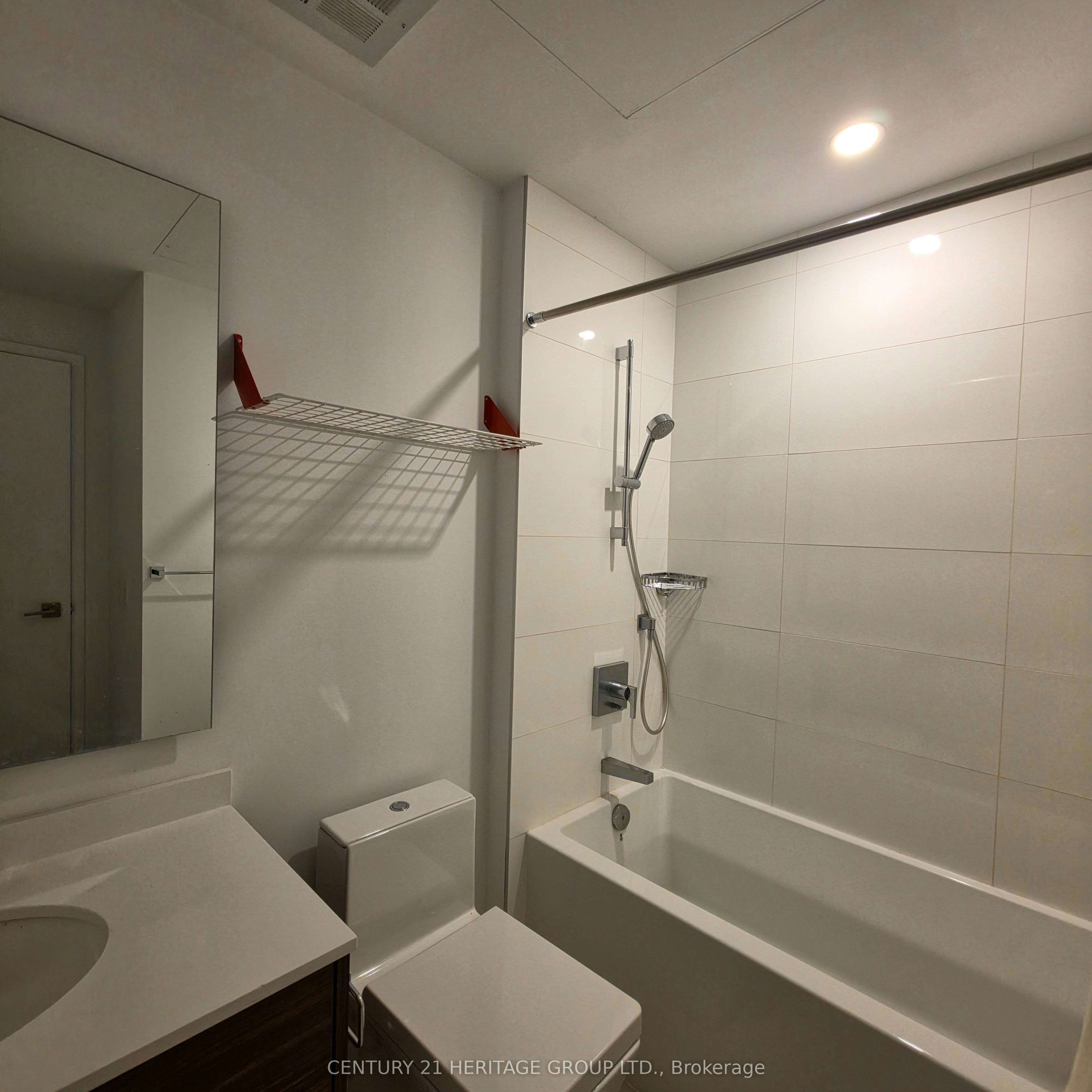 3005-488 University Avenue, Toronto, ON, M5G 0C1 - 13