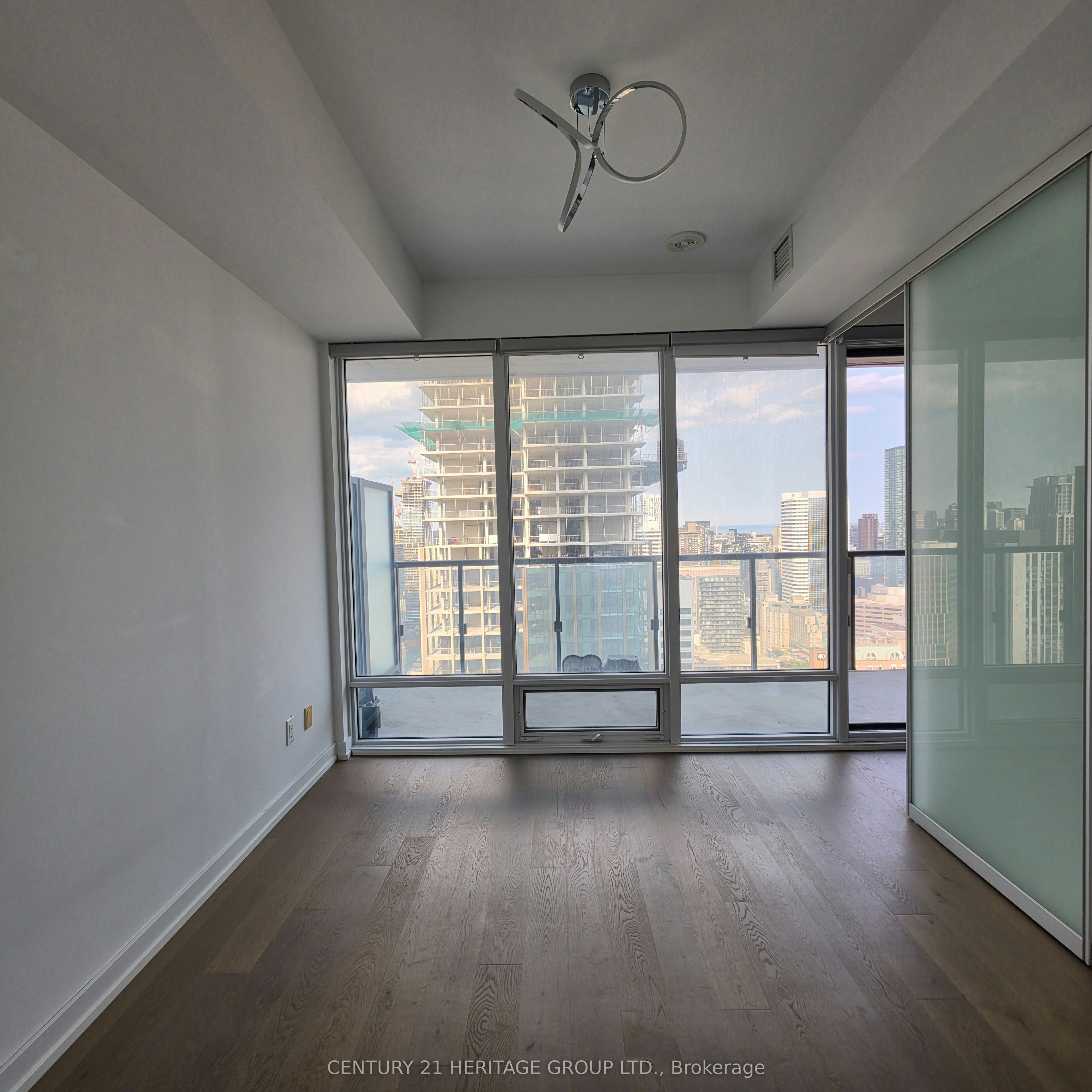 3005-488 University Avenue, Toronto, ON, M5G 0C1 - 8