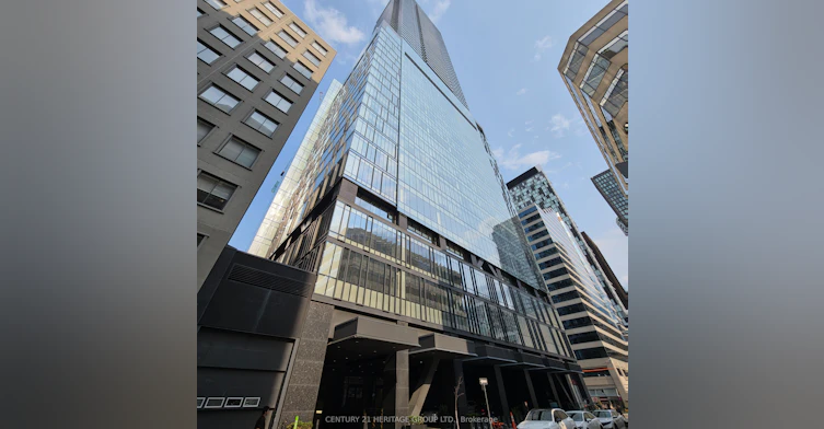 3005-488 University Avenue, Toronto, ON, M5G 0C1