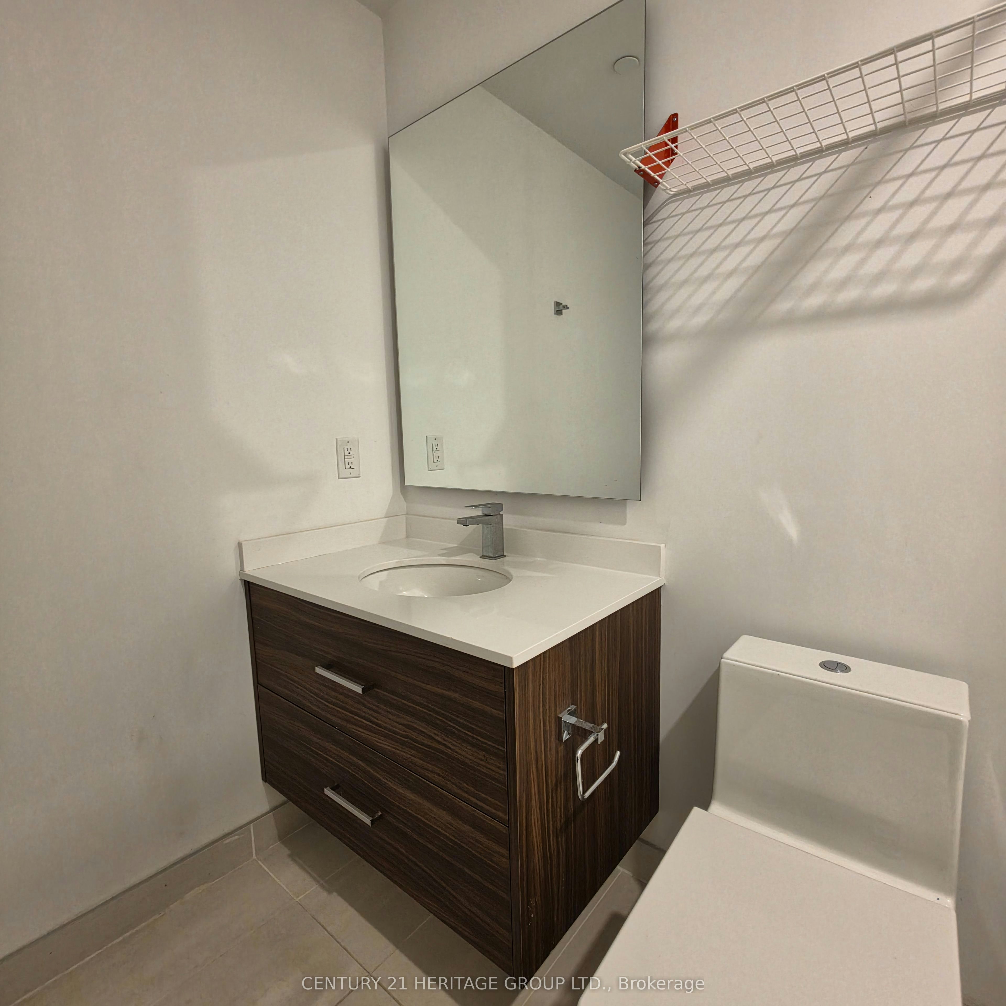 3005-488 University Avenue, Toronto, ON, M5G 0C1 - 12