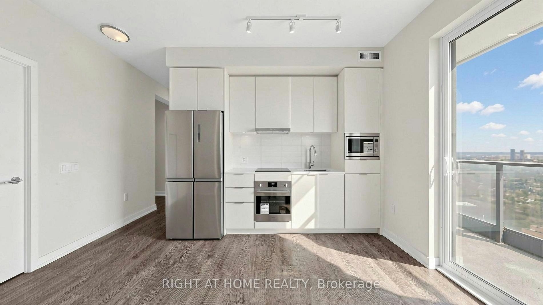 S2702-8 Olympic Garden Drive, Toronto, ON, M2M 0B9 - 5