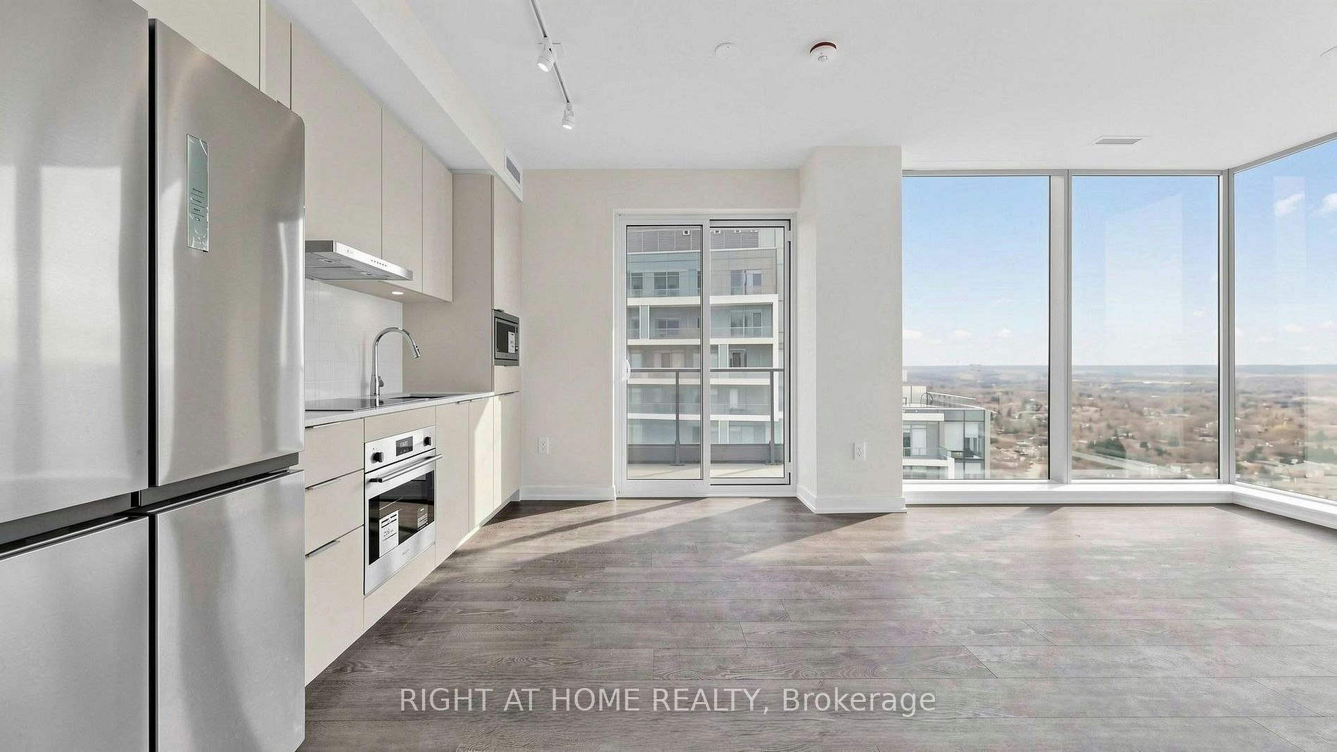 S2702-8 Olympic Garden Drive, Toronto, ON, M2M 0B9 - 7