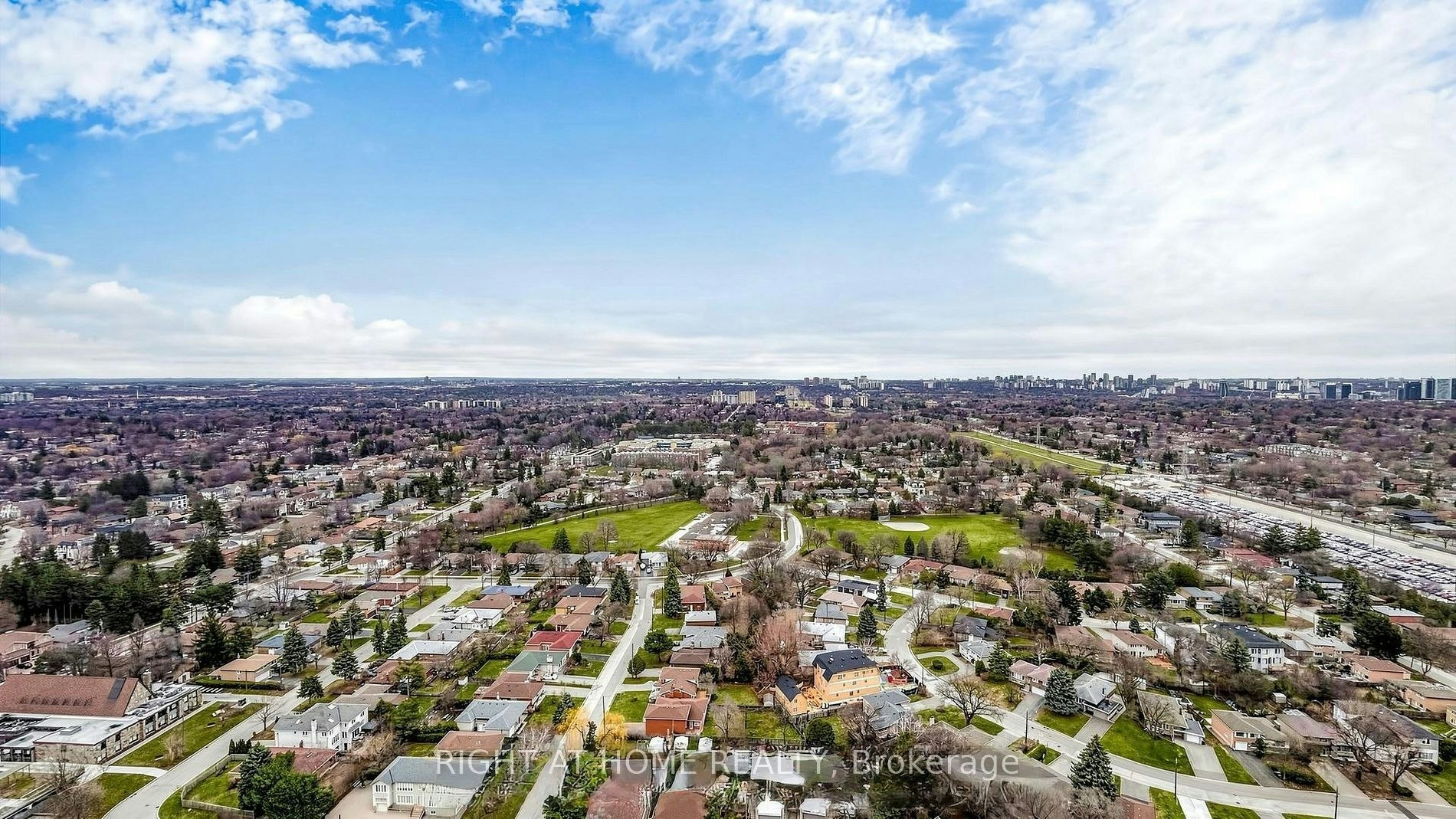 S2702-8 Olympic Garden Drive, Toronto, ON, M2M 0B9 - 25