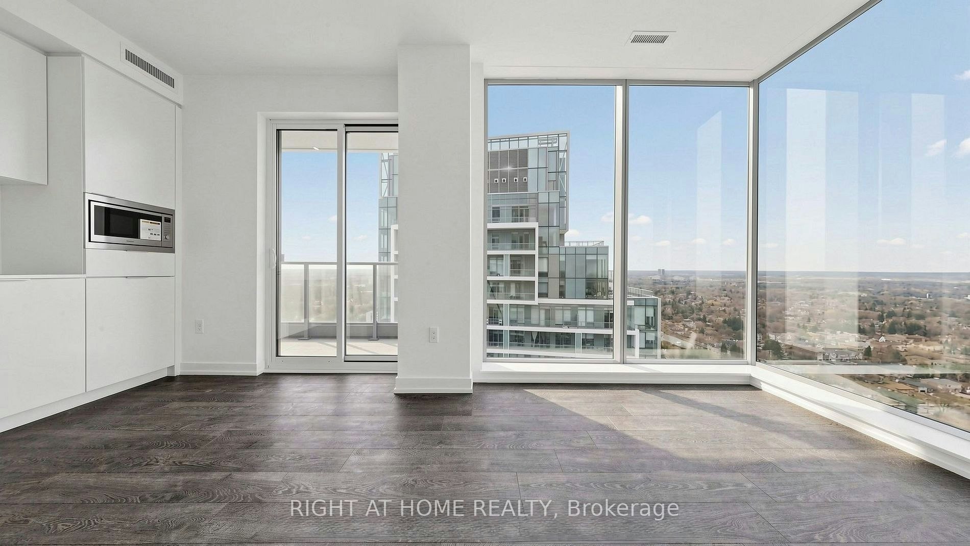 S2702-8 Olympic Garden Drive, Toronto, ON, M2M 0B9 - 4