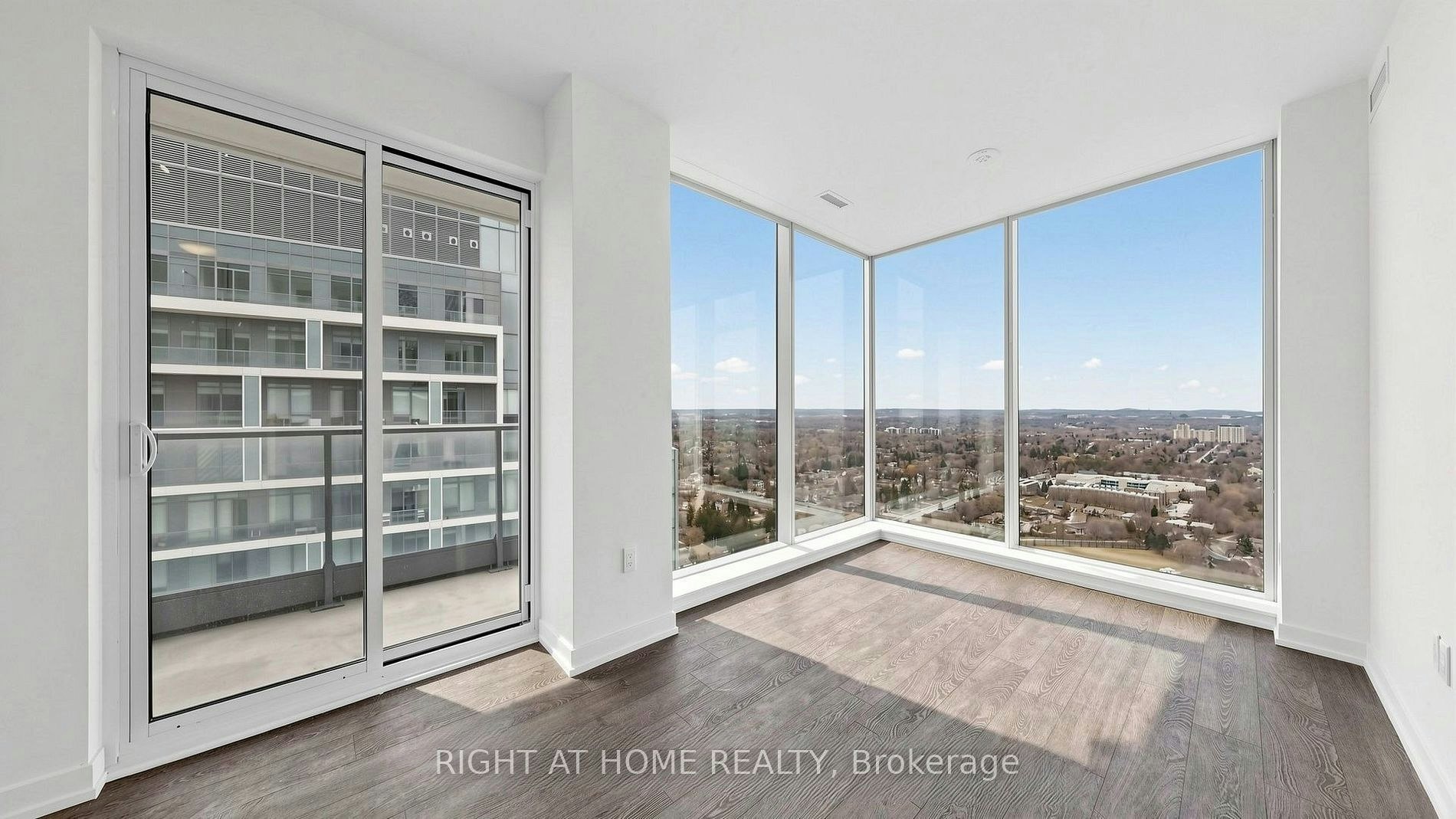 S2702-8 Olympic Garden Drive, Toronto, ON, M2M 0B9 - 3