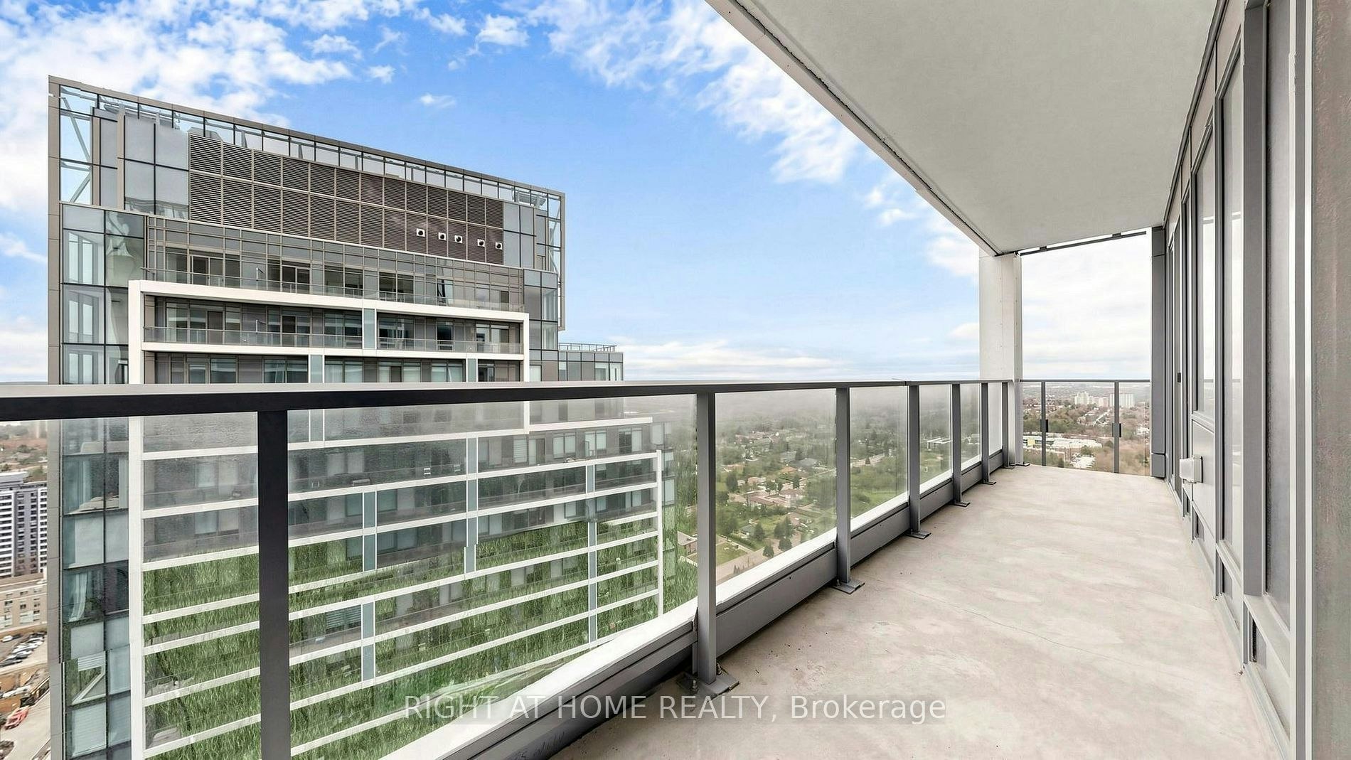 S2702-8 Olympic Garden Drive, Toronto, ON, M2M 0B9 - 24