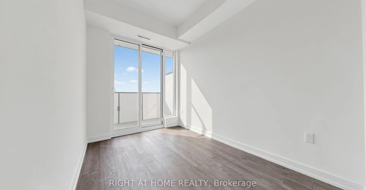 S2702-8 Olympic Garden Drive, Toronto, ON, M2M 0B9 - 10