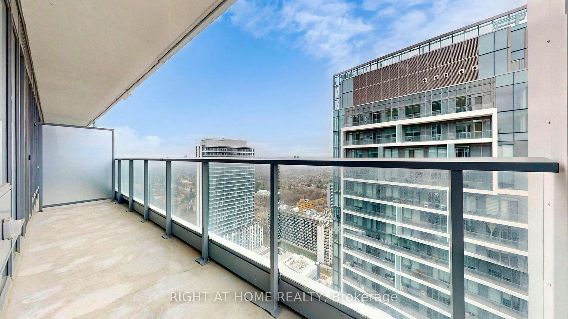 S2702-8 Olympic Garden Drive, Toronto, ON, M2M 0B9 - 23