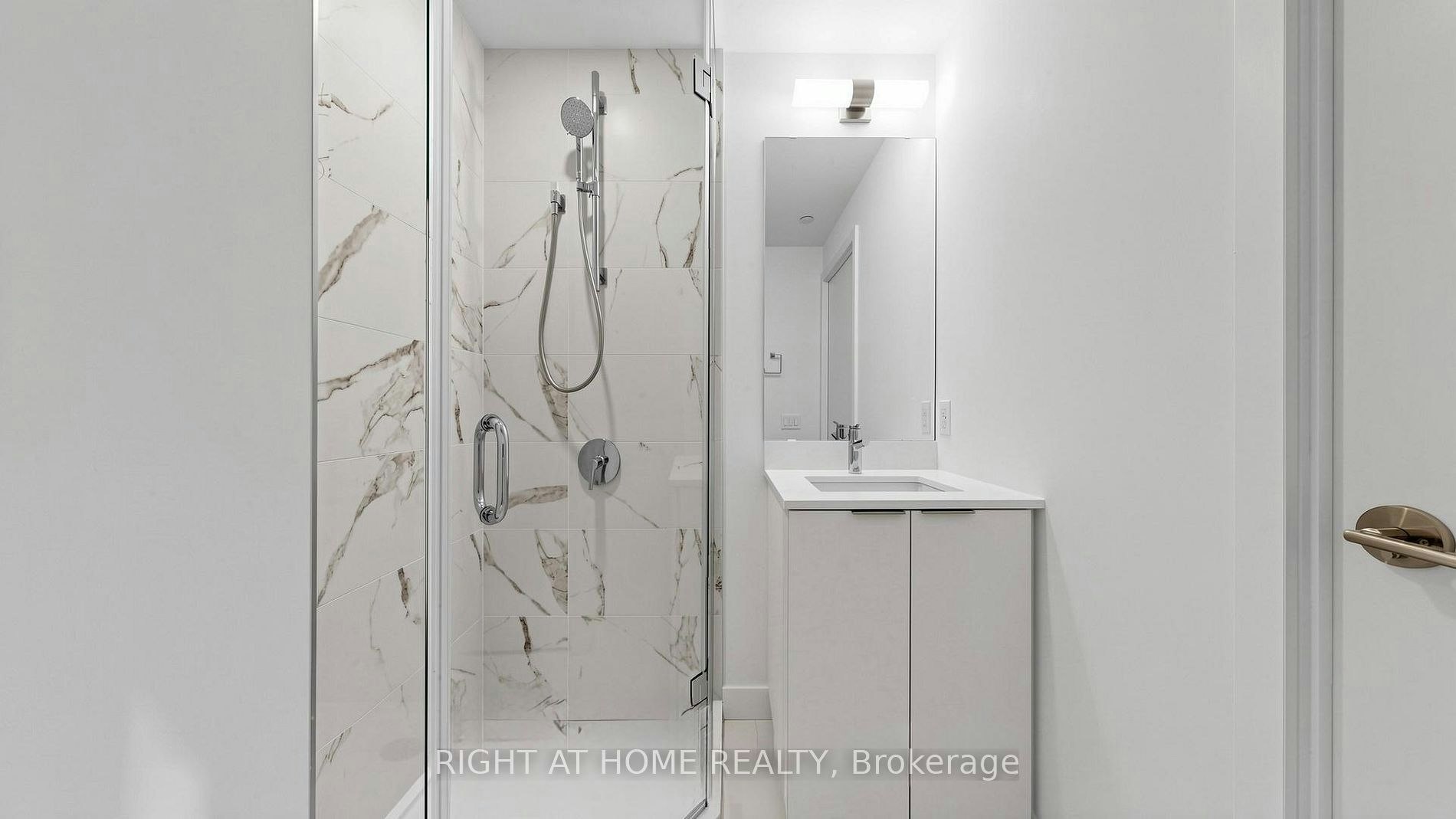 S2702-8 Olympic Garden Drive, Toronto, ON, M2M 0B9 - 20