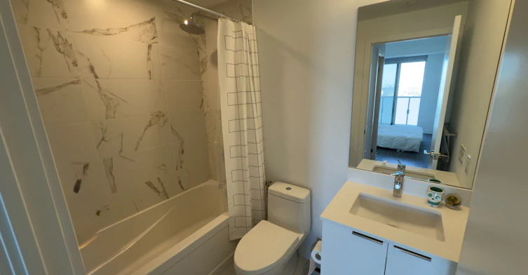 S2702-8 Olympic Garden Drive, Toronto, ON, M2M 0B9 - 13