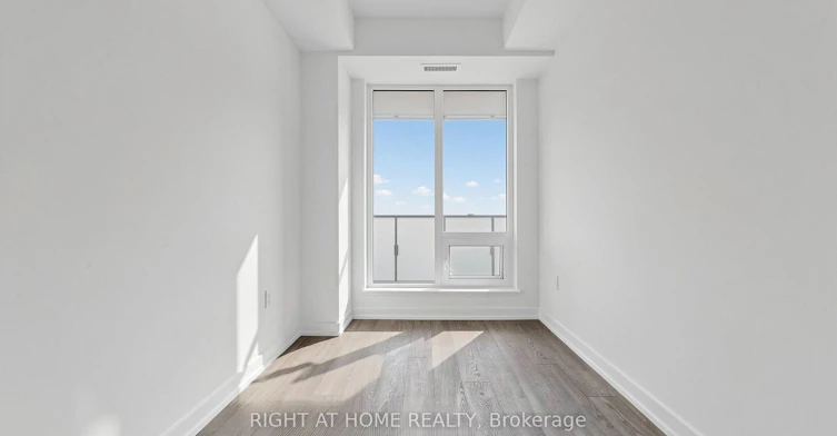 S2702-8 Olympic Garden Drive, Toronto, ON, M2M 0B9 - 18