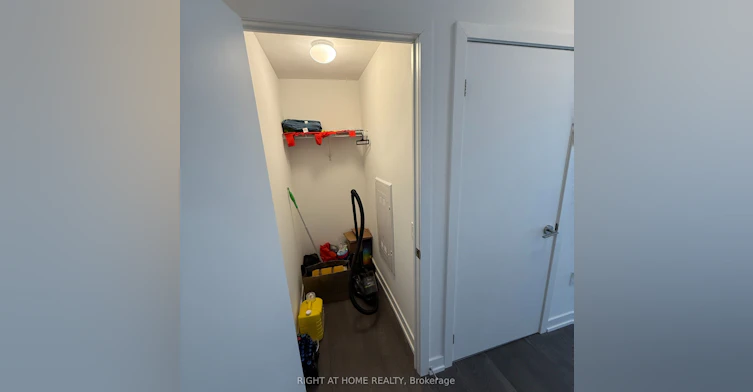 S2702-8 Olympic Garden Drive, Toronto, ON, M2M 0B9 - 22