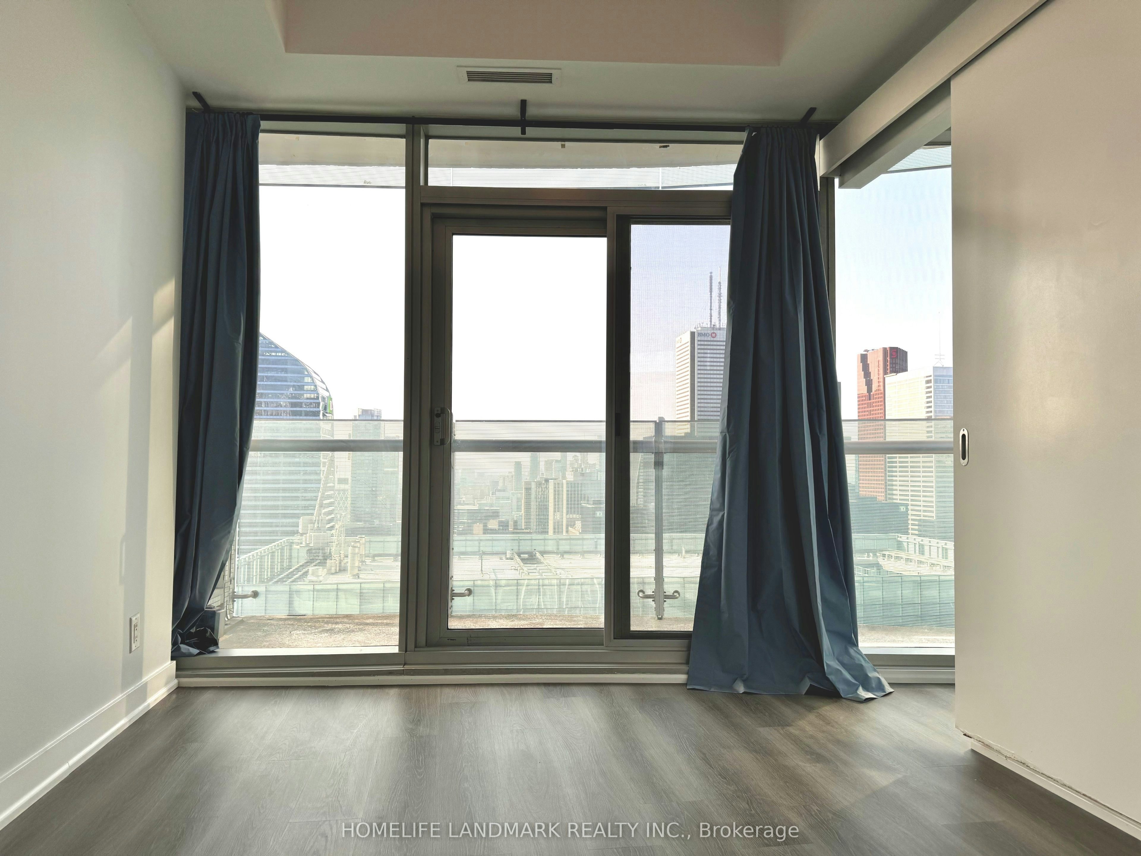 5110-12 York Street, Toronto, ON, M5J 0A9 - 17