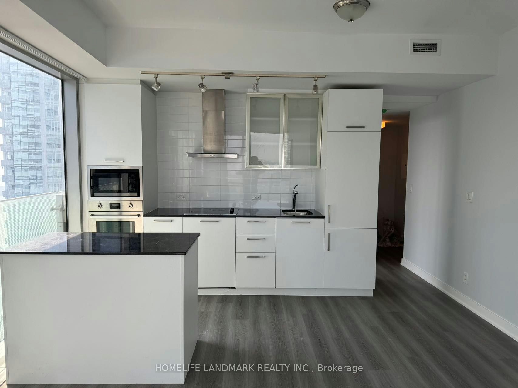 5110-12 York Street, Toronto, ON, M5J 0A9 - 6