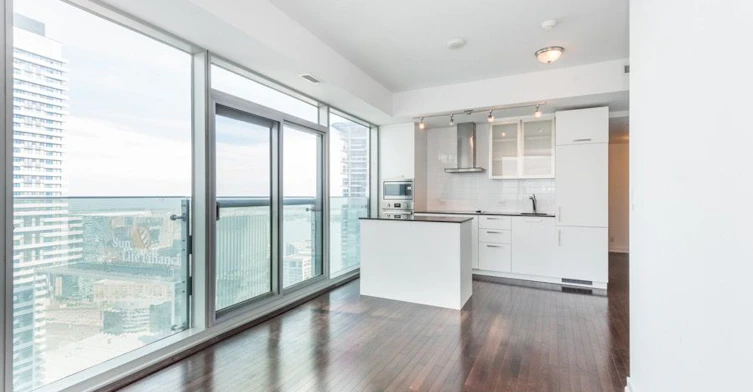 5110-12 York Street, Toronto, ON, M5J 0A9 - 3