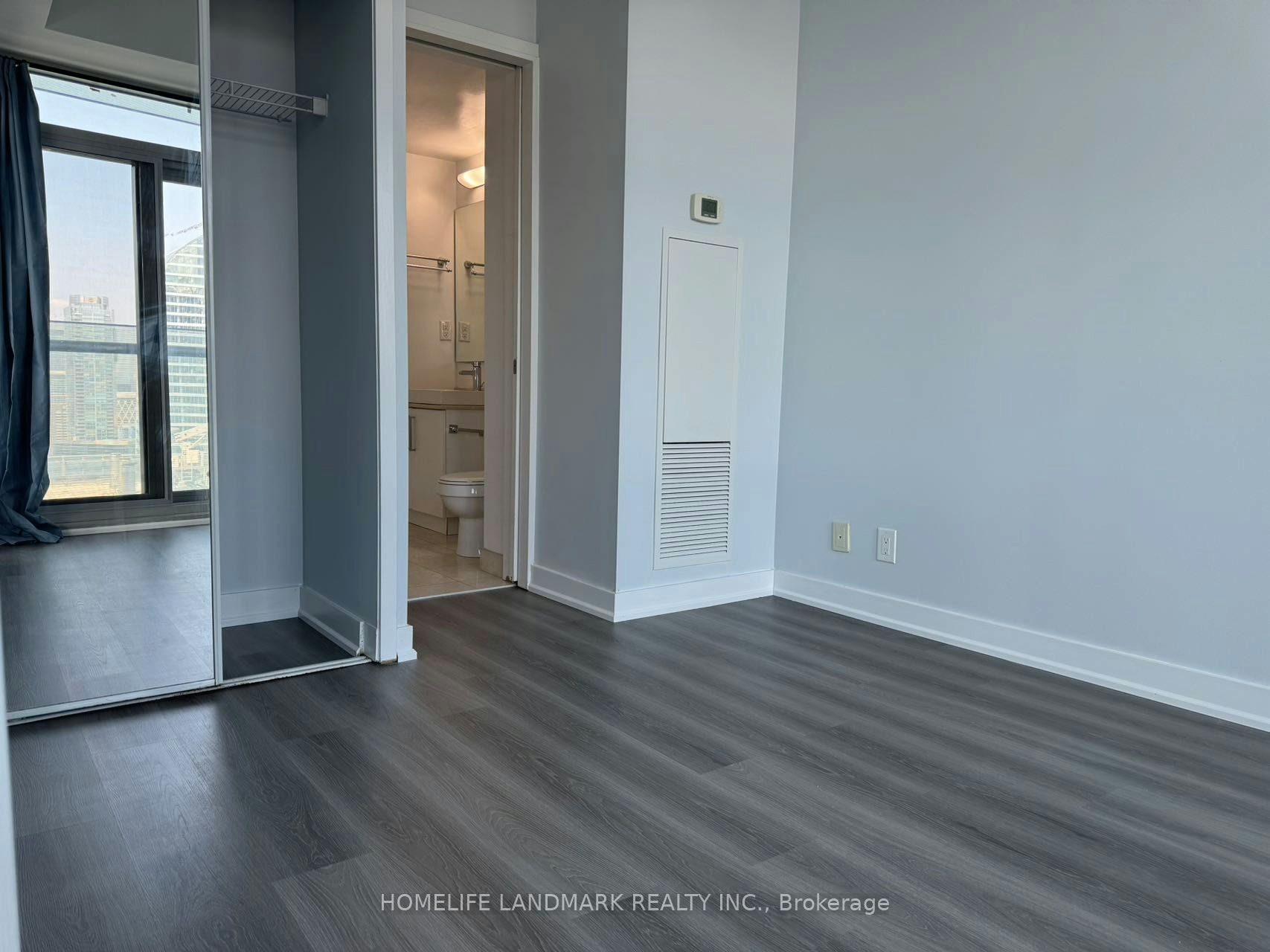 5110-12 York Street, Toronto, ON, M5J 0A9 - 15