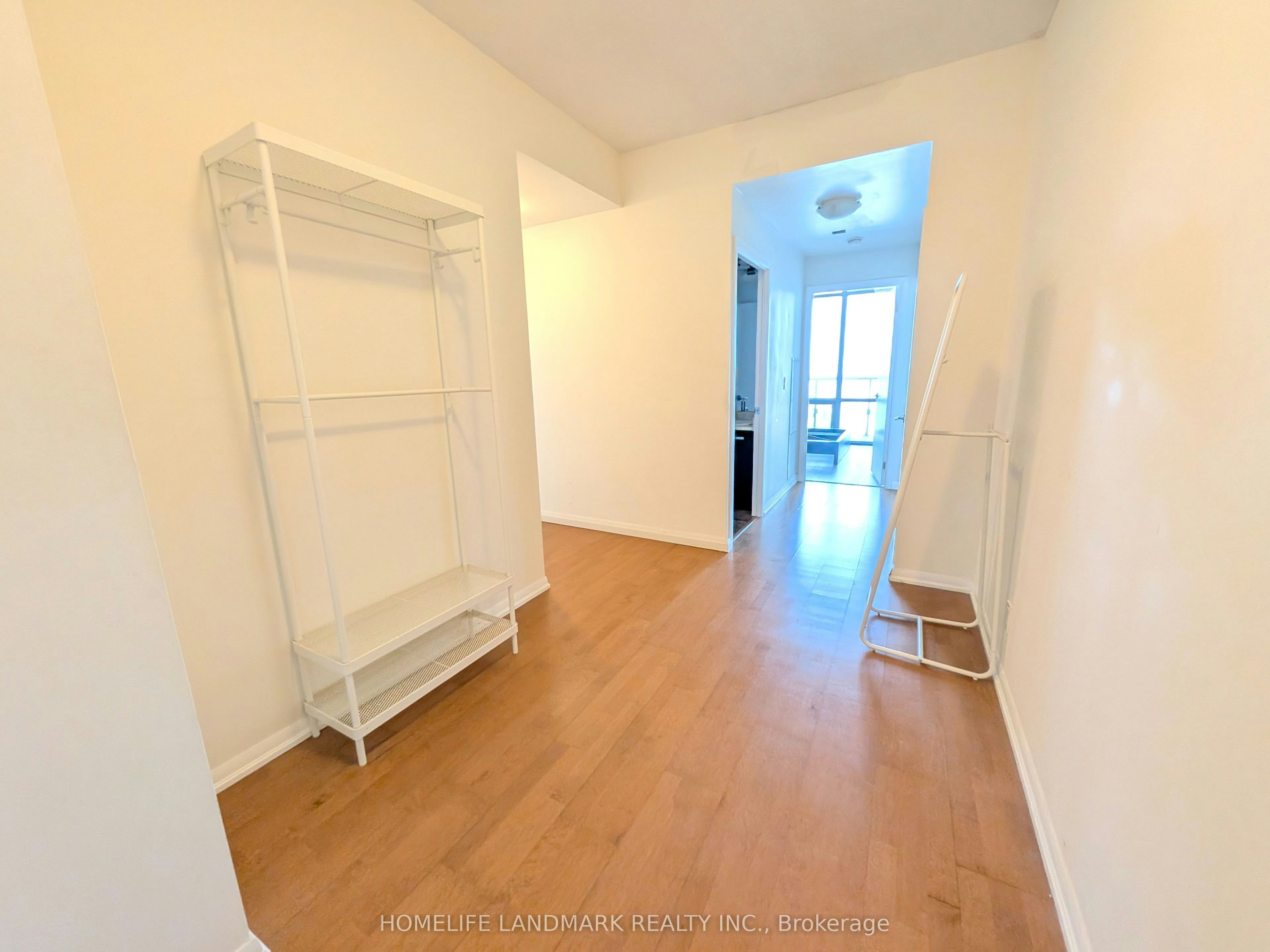 3310-832 Bay Street, Toronto, ON, M5S 1Z6 - 2