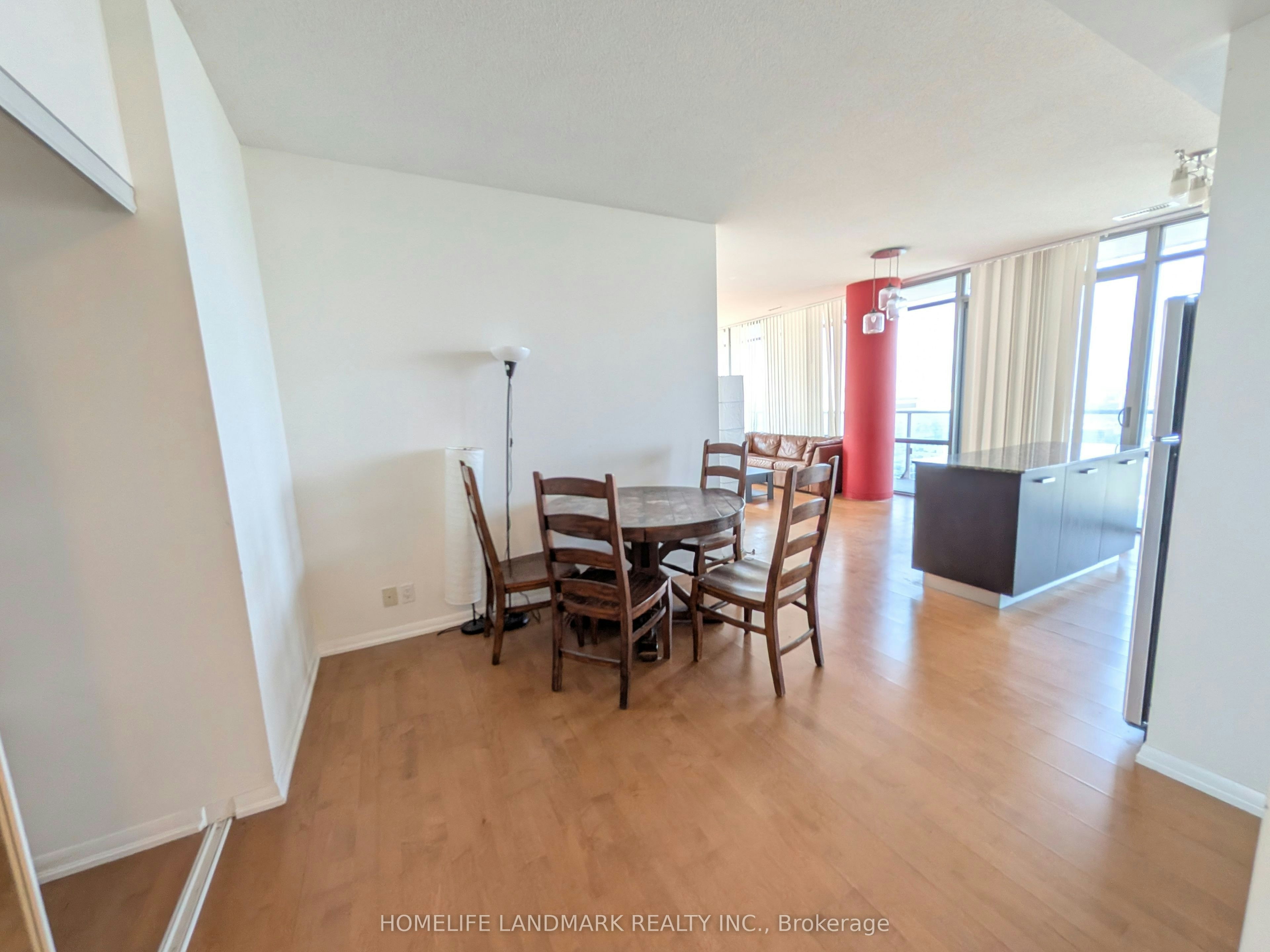 3310-832 Bay Street, Toronto, ON, M5S 1Z6 - 4