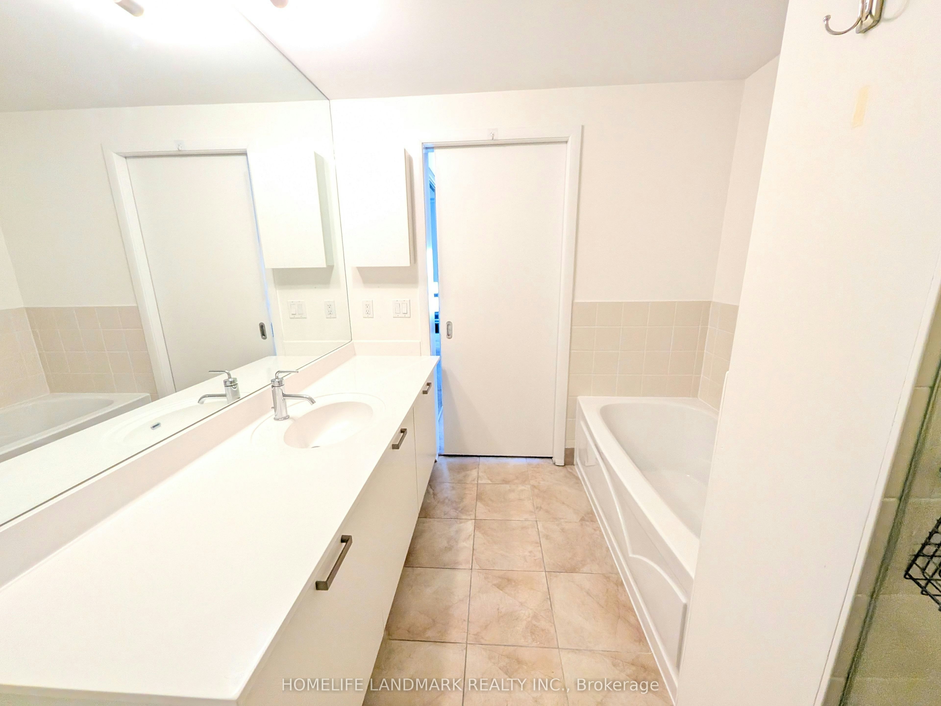 3310-832 Bay Street, Toronto, ON, M5S 1Z6 - 27