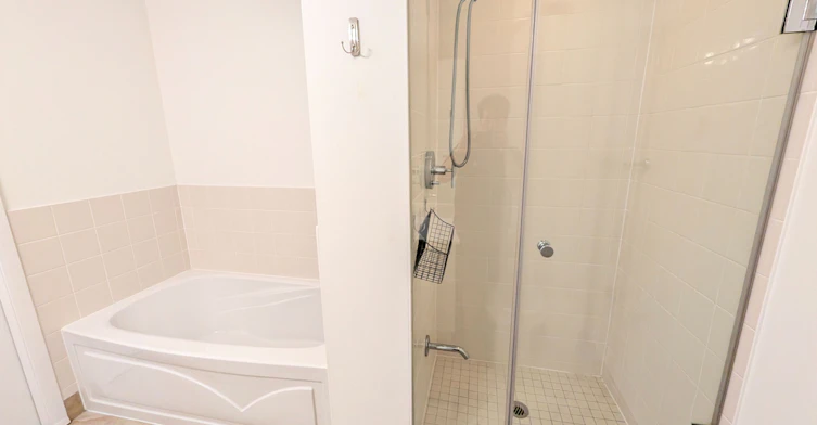 3310-832 Bay Street, Toronto, ON, M5S 1Z6 - 26