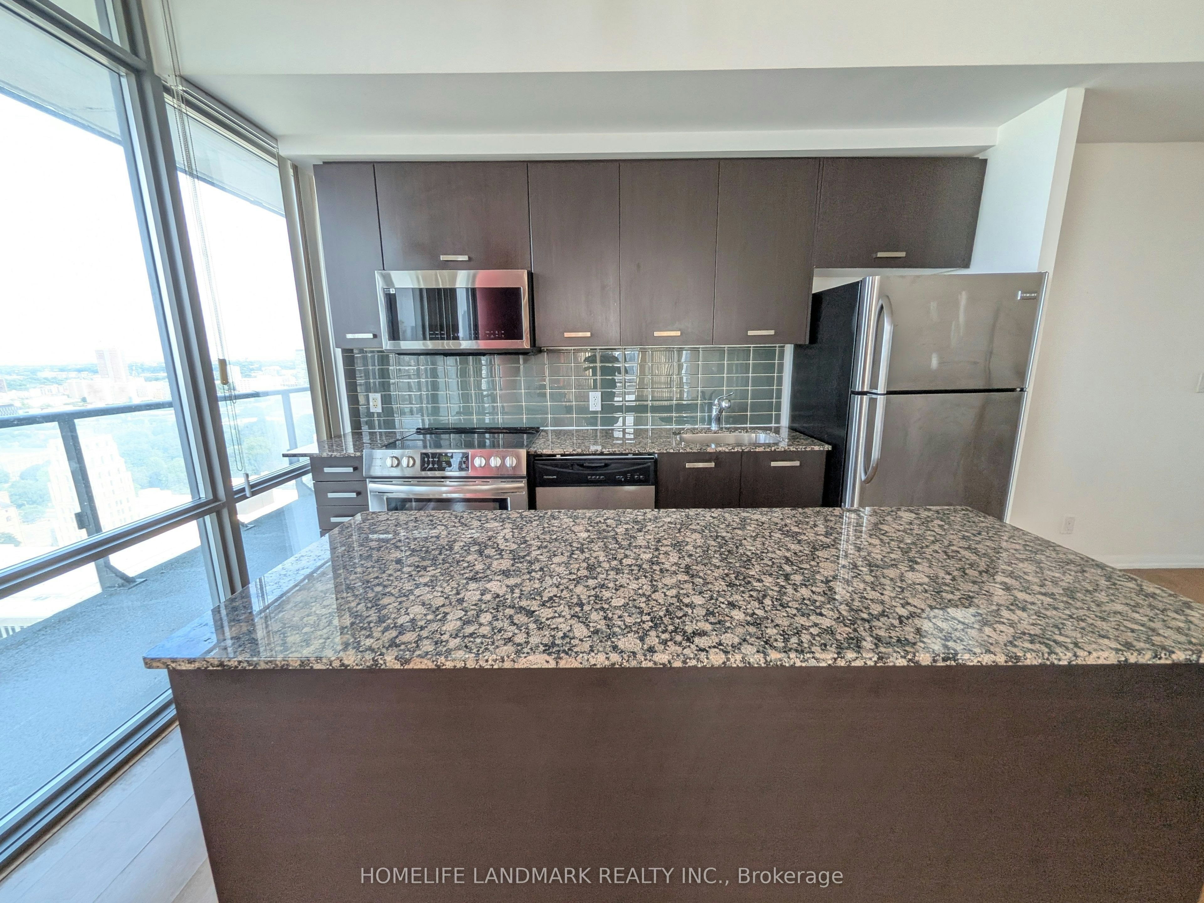 3310-832 Bay Street, Toronto, ON, M5S 1Z6 - 7