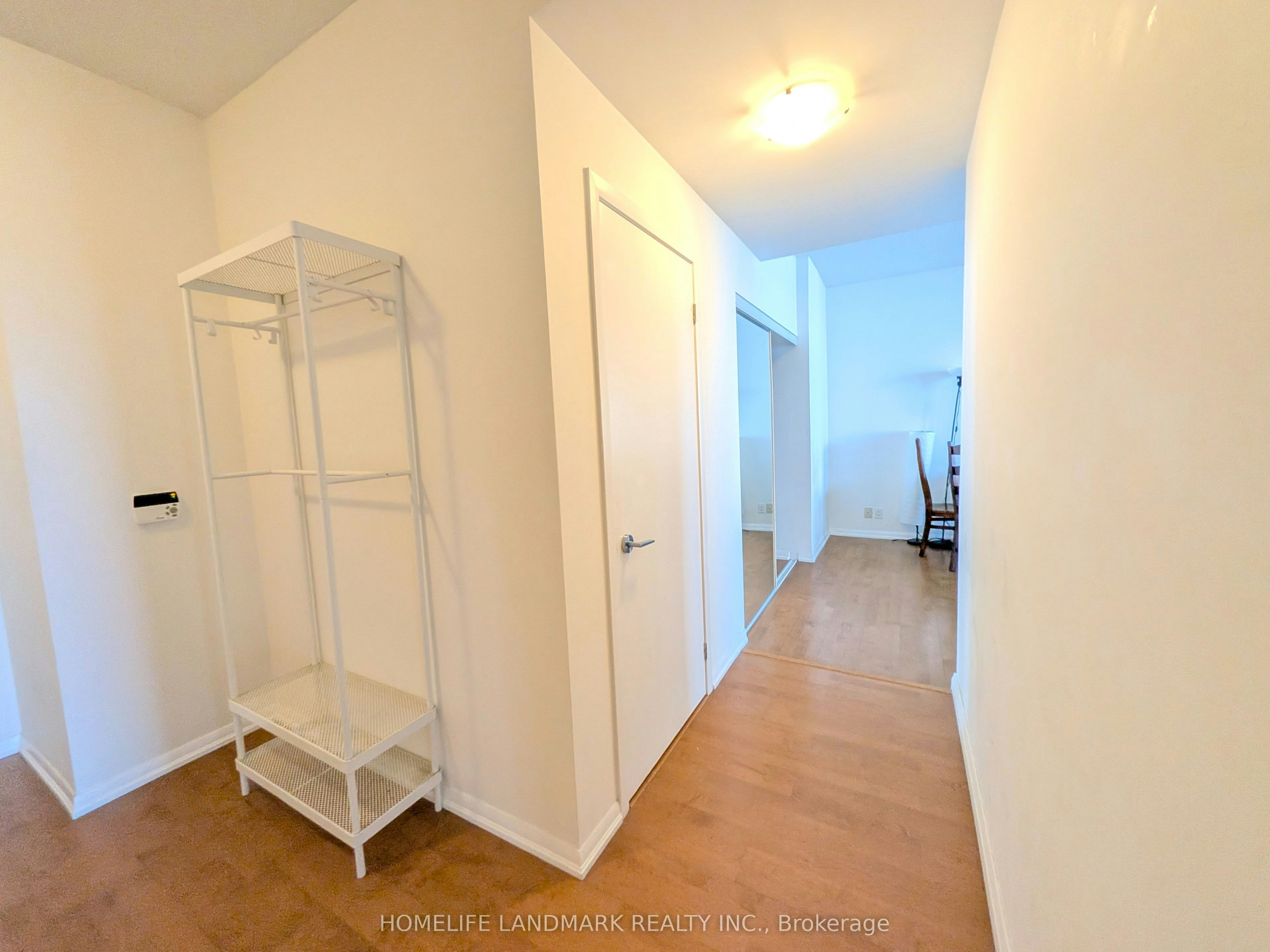 3310-832 Bay Street, Toronto, ON, M5S 1Z6 - 3