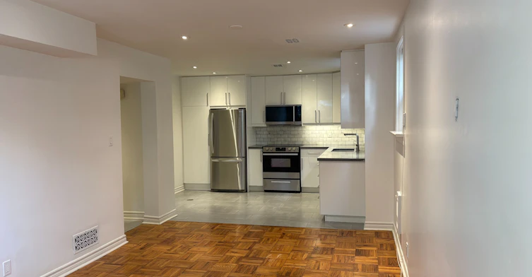 one-170 Bowood Avenue, Toronto, ON, M4N 1Y6 - 5
