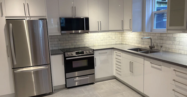 one-170 Bowood Avenue, Toronto, ON, M4N 1Y6 - 7