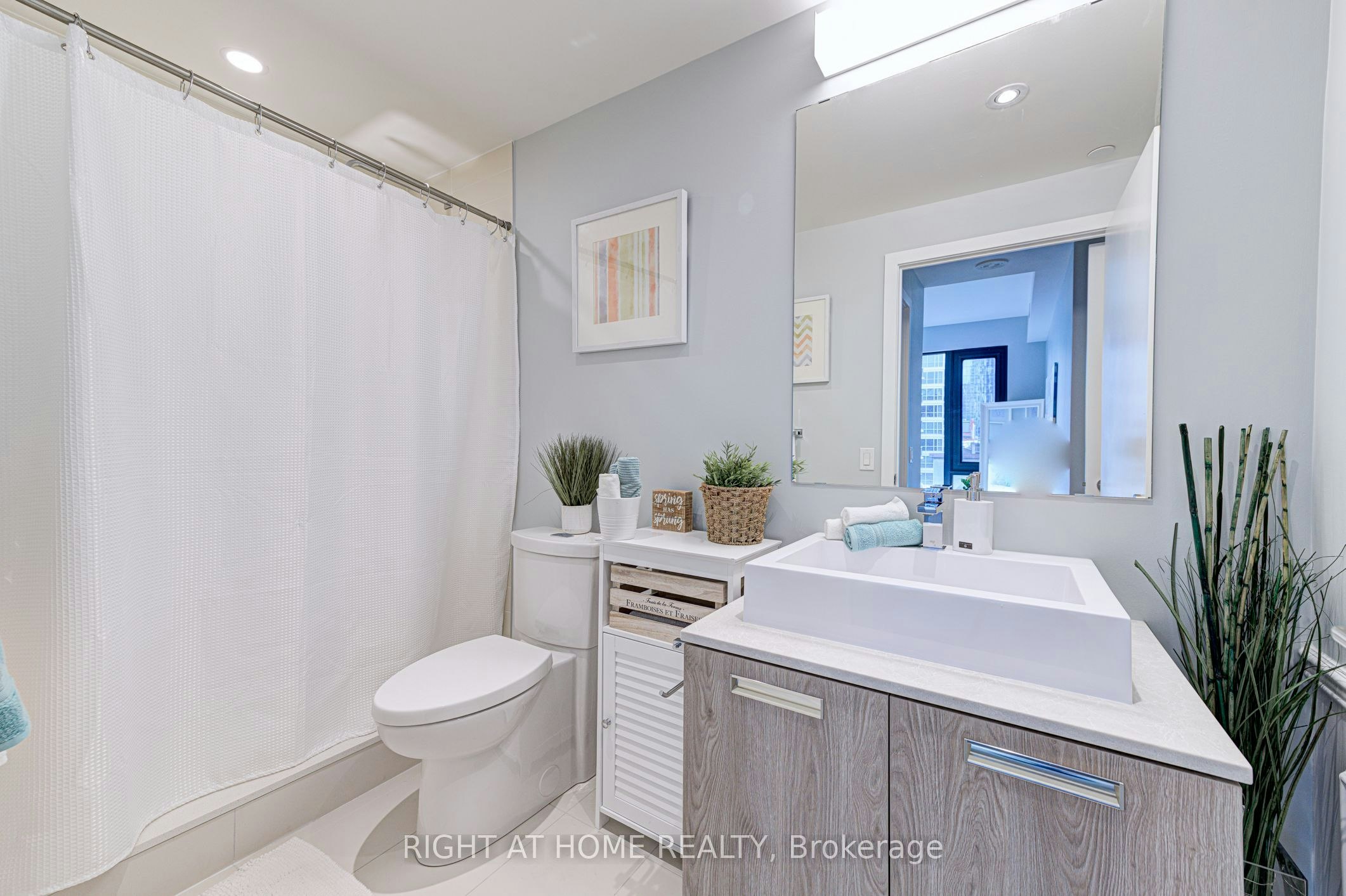 411-2 Church Street, Toronto, ON, M5E 0E1 - 17