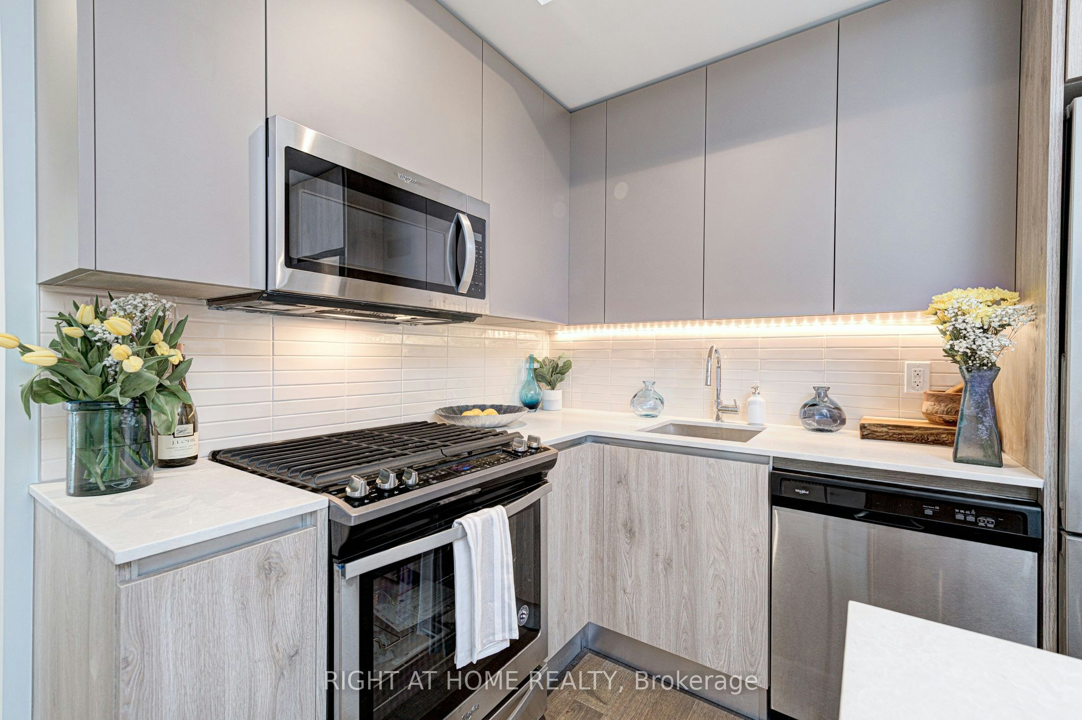 411-2 Church Street, Toronto, ON, M5E 0E1 - 5