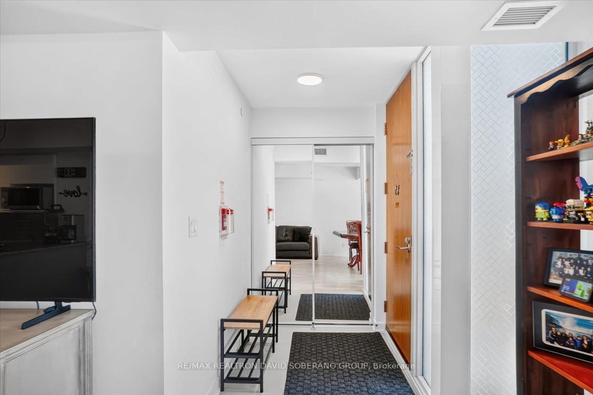 4-112 Varna Drive - 3