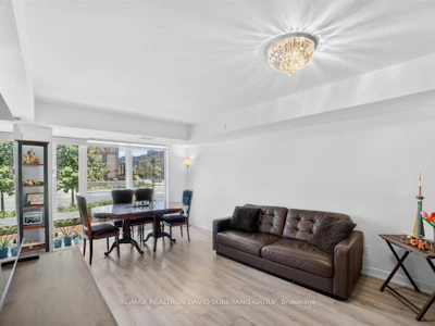 4-112 Varna Drive - 2