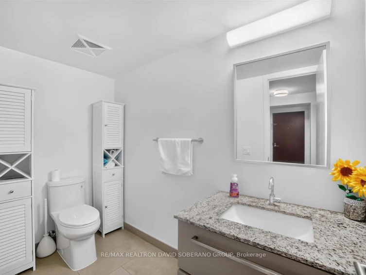 112 Varna Drive, Toronto, ON, M6A 0C6 - 13