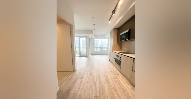 3709-108 Peter Street, Toronto, ON, M5V 0W2 - 4