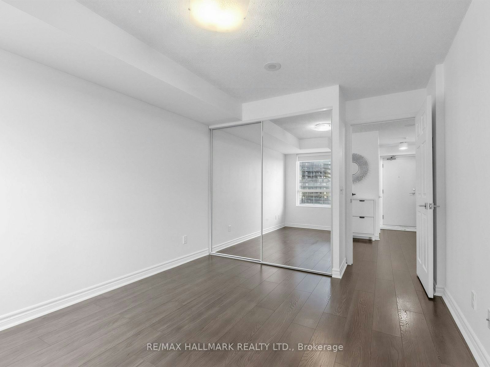 805-30 Grand Trunk Crescent, Toronto, ON, M5J 3A4 - 16