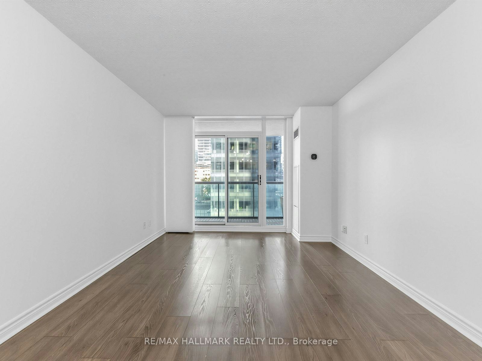 805-30 Grand Trunk Crescent, Toronto, ON, M5J 3A4 - 5