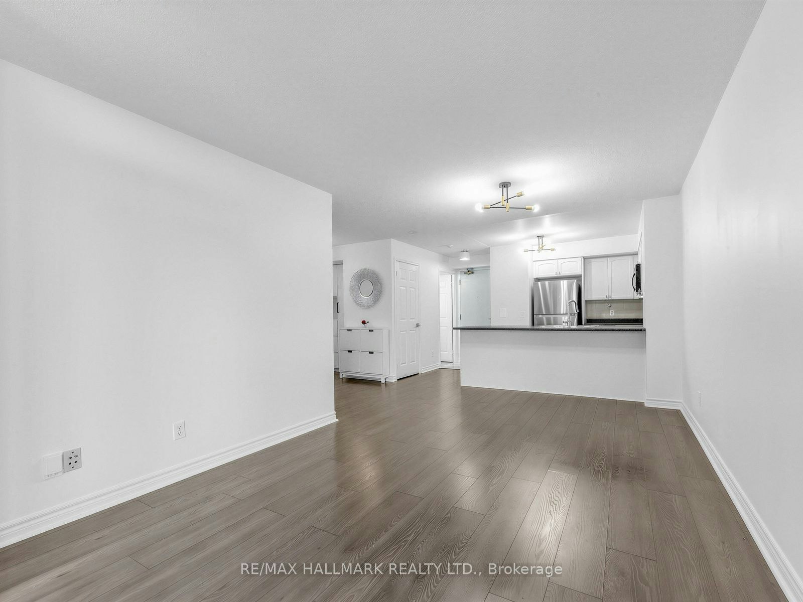 805-30 Grand Trunk Crescent, Toronto, ON, M5J 3A4 - 6