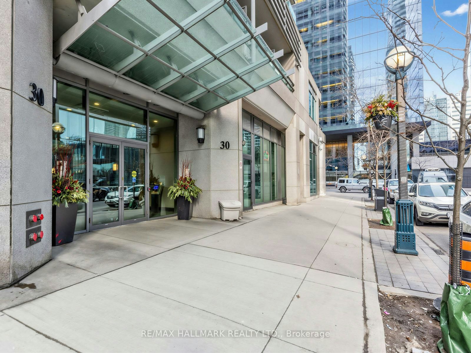 805-30 Grand Trunk Crescent, Toronto, ON, M5J 3A4 - 41