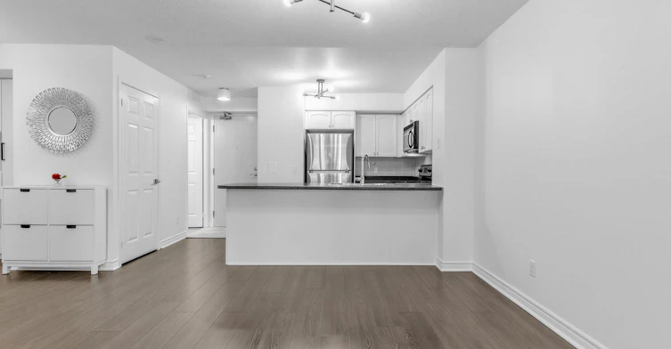 805-30 Grand Trunk Crescent, Toronto, ON, M5J 3A4 - 25