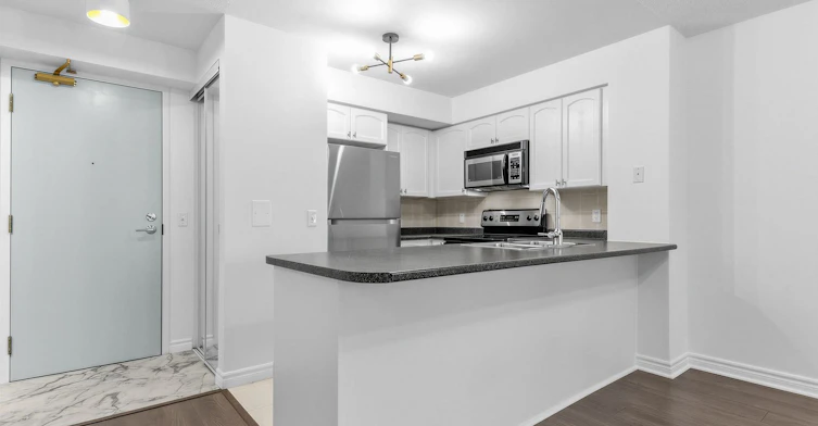 805-30 Grand Trunk Crescent, Toronto, ON, M5J 3A4 - 10